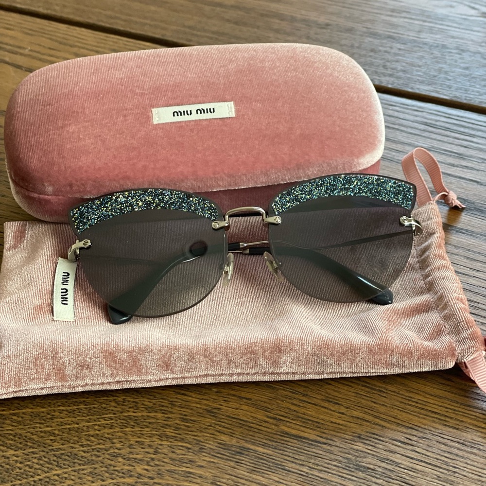 Beautiful Miu miu sunglasses
